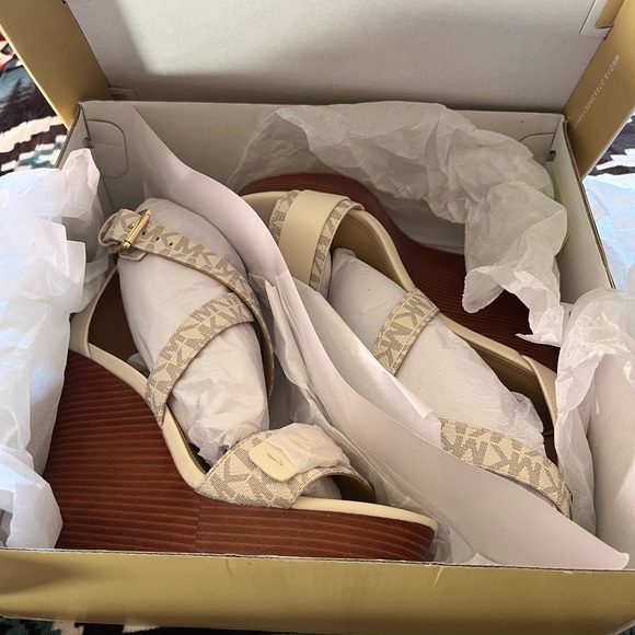 Michael Kors Wedges - Picture 6 of 6